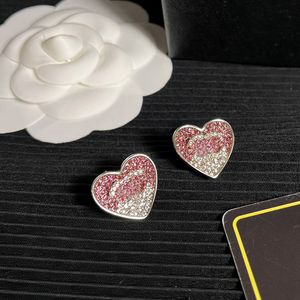 Créateur Boucle D'oreille Boutique Amour Bijoux Nouveau Charme Amour Cadeau Boucles D'oreilles Mode Style Bijoux Cadeau D'anniversaire Plaqué Or En Acier Inoxydable Coeur Boucles D'oreilles Timbre Arrière