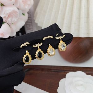 Designer Stud Dangle oorbellen koperen koper materiaal 18k goud vergulde luxe merk oorrang dames bruiloften feesten geschenken voortreffelijke sieraden a905