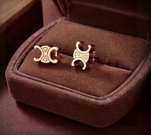 Designer stud oorbellen voor vrouwen van hoge kwaliteit goud vergulde titanium staal klassieke stijl oorbel sieraden geschenken dropship
