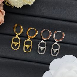 Designer Stud Titanium stalen oorbellen voor vrouwen Triangle Gold Earring Luxe Letter Sieraden Klassiek Golden Earrings Fashion P Hoop Earring