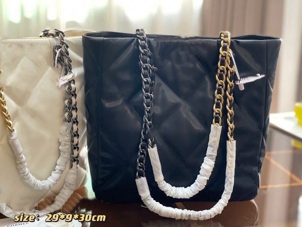 Bolsos de cuero de vaca de tendencia de moda clásica para mujer de estilo de diseñador Banquete de compras Paquete de negocios de ocio de boda satchel monedero messenger