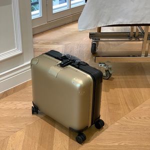 Des concepteurs valises de bagages surdimensionnés Femmes Femmes de voyage à grande capacité Spinner Suise de cartons