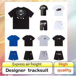 Designer Summer Trapstar Tracksuit Set T-shirt Shorts Summer Sportswear pour hommes Set Boy Ventilation Pantalon Jogging Brand Casual Casual Basketball Shirtmens Woman