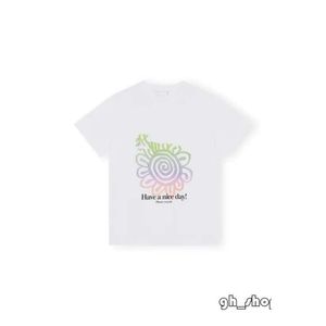 Designer Summer Femmes T-shirts Mode Fraise Imprimer Casual Col Rond Lâche Coton À Manches Courtes Top T-Shirt Pour Les Femmes 7779