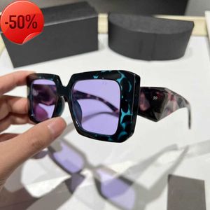 Designer Sunglass Cool Classic Shades Lunettes de soleil Fashion Femmes Femmes Men de soleil Print Gogle ADUBRAL 6 Couleurs Option Eyeglass IVO2