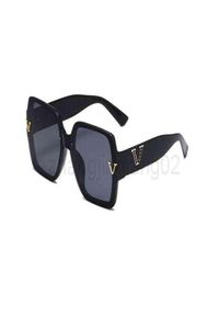 Designer Sungass Cycle Luxurious Fashion Brands Femme Mens Mens Lovers Street Trend Baseball Sport Summer Vintage Sunglasses Counter Packaging6871369