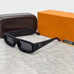Diseñador Sun Gafass Fashion Shades Gafas de sol Mujeres Men Glass Sun Goggle Goggle Adumbral 10 Opción de color Ejeglas