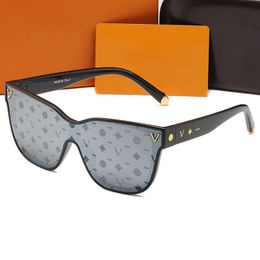 Gafas de sol de diseñador Gafas de sol polarizadas Mujeres Hombres Gafas de sol Patrón de flores Lentes Gafas Goggle Adumbral 6 Opción de color