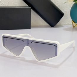 Diseñador Gafas de sol 0010 Moda Marca de lujo Gafas de sol para hombres o mujeres Personalidad Marco completo Blanco y negro Gafas de sol Vacaciones de viaje UV400 con caja