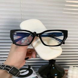 Lunettes de soleil de créateurs 10% de réduction sur les lunettes de soleil de nouveau créatrice de luxe pour hommes et femmes 20% de réduction sur le châssis noir power Cat Fashion High Grade Large Face Anti Blue Lens Myopia 18W