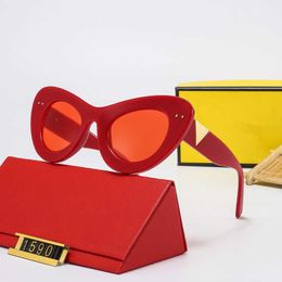 Lunettes de soleil designer 2024 Nouvelle mode grande frame Tapon de crapaud miroir rue Enracinés Driver Slim Sunglasses Fashion