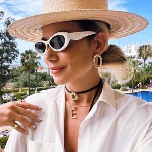 Gafas de sol de diseñador 2024 Patrón de leopardo ovalado Fafas de sol de cara pequeña y marco pequeño para mujeres Gafas de sol con protección solar avanzada