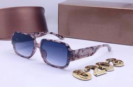 Lunettes de soleil designer 6203women Men Fashion Square Cool Sunglasses Luxuryretro Unisexe Street Street Outdoor Mens Sun Glasshes7550995
