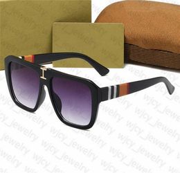 Gafas de sol de diseñador 7 colores Hombres Mujeres Espejo Clásico Redondo Sunglasse UV400 Gafas Metal Marco dorado Gafas de sol Polaroid rayos sombreados gafas de sol con caja