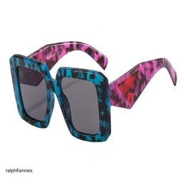 Designer zonnebrillen klassieke bril bril bril buiten strand zonnebril voor man vrouw mix kleur optionele driehoekige handtekening
