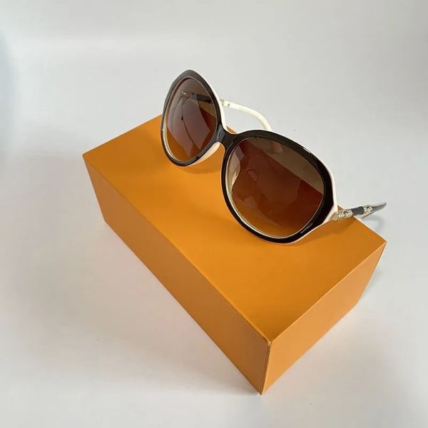 Lunettes de soleil design Mode Hommes Lady Lunettes de soleil pour femmes Classique Lunettes de luxe Love V signature Marque lunettes de soleil