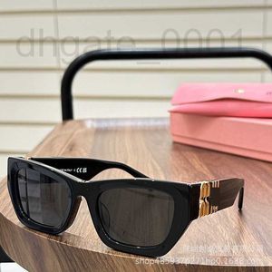 Lunettes de soleil design femme planche carrée lunettes de soleil même style mâle SMU 09W