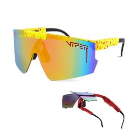 Les lunettes de soleil designer retournent les lunettes de circulation droite anti uv400 grandes lunettes de soleil avec un vrai film et des objectifs colorés pour les sports de plein air
