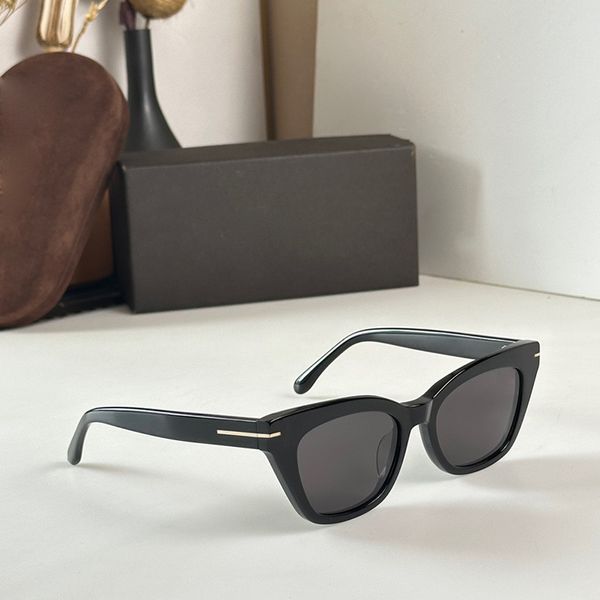 Lunettes de soleil design pour hommes et femmes lunettes résistantes aux UV400 de haute qualité lunettes décoratives œil de chat luxueuses plusieurs couleurs à choisir avec boîte FT1031