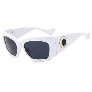 Lunettes de soleil de créateurs pour hommes et femmes Nouveau grand cadre tendance hommes femmes polyvalent à la mode contrastant large jambe circulaire lunettes décoratives avec boîte