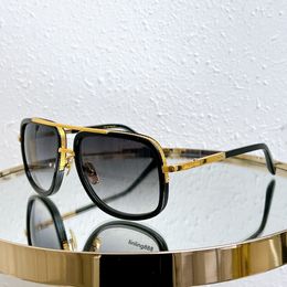 Designer Zonnebrillen Voor Mannen En Vrouwen Zomer Klassieke Stijl RX-2030 Anti-Ultraviolet Retro Plaat Vierkant Volledig Frame Mode Brillen Willekeurige Doos