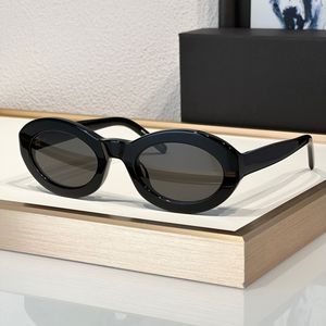 Lunettes de soleil designer pour hommes femmes M136 Summer Summer Square Avant-Garde UV400 Style Anti-ultraviolet Popularité ACÉTATE LOBILES RÉGLANTS RÉGLARGE