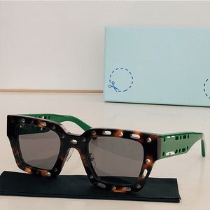 Designer zonnebril voor heren dames UV400 beschermde Cat Eye zonnebril Modieuze stijl Full Frame modebril met doos OER1026
