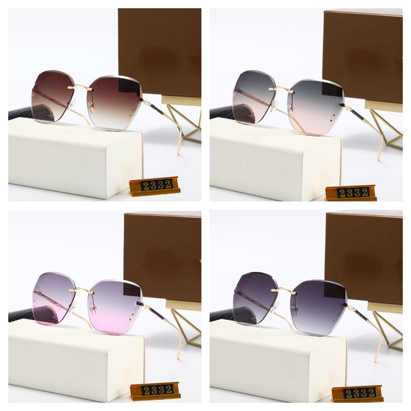 Lunettes de soleil designer pour femmes Hinge Business Affairs