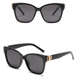 lunettes de soleil design pour femmes lunettes de luxe lettre designers lunettes de soleil lunettes unisexe mode lunettes de soleil en métal avec boîte très beau cadeau 3