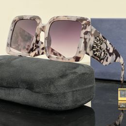 lunettes de soleil design pour femmes lunettes de soleil de luxe hommes populaires femmes Goggle lettre femmes lunettes cadre Vintage métal lunettes de soleil sympa