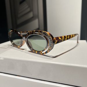 designer zonnebril voor dames man luxe bril persoonlijkheid populaire mannen vrouwen vrouwen brillen frame vintage metalen zonnebril met doos