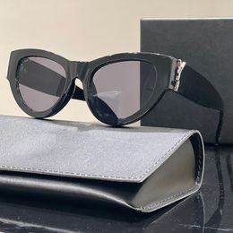 Gafas de sol de diseñador para mujeres, hombres, marca clásica, gafas de moda UV400 con caja, gafas para mujer, costa, deporte, viajes, gafas de playa, tienda de fábrica