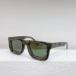 Designer zonnebrillen voor dames heren zomer 2401 anti-ultraviolet retro plaat mode acetaat vierkant volledig frame catwalk cyberpunk stijl UV400 bril willekeurige doos