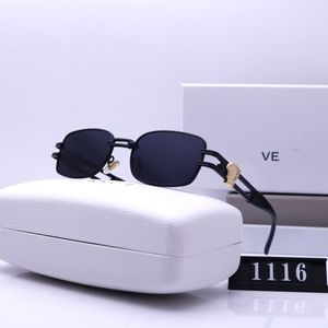 Gafas de sol de diseñador para mujeres Hombres Gafas de sol Moda Gafas de sol clásicas Piloto polarizado Marco de gran tamaño Mujeres Gafas de sol UV400 Gafas PC Gafas Polaroid 1116