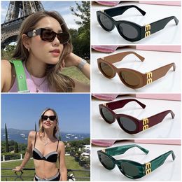 Designer zonnebril voor vrouwenhoens zonnebrillen ovale frame bril NTI-straling UV400 gepolariseerde lenzen Mens retro-bril met originele doos