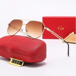 Lunettes de soleil designer pour femmes en plein air Shades Fashion Classic Lady Top Sunglasses Luxury Obscure Sick Meal Take