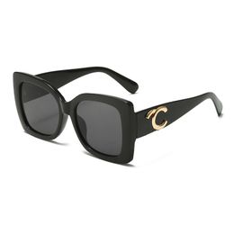 Lunettes de soleil de concepteur pour femmes lunettes de soleil lunettes de protection UV de luxe lunettes senior pour femmes lunettes cadre vintage lunettes de soleil en métal bon 2023