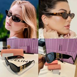 Lunettes de soleil de styliste pour femmes, lunettes de soleil pour femmes, mode extérieure éternelle, style classique, lunettes multi-styles plein cadre, joli