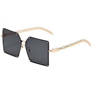 Lunettes de soleil design G famille mode grande boîte lunettes de soleil chaîne jambe net Red Street Po lunettes de soleil rivet lunettes sans cadre 61GX