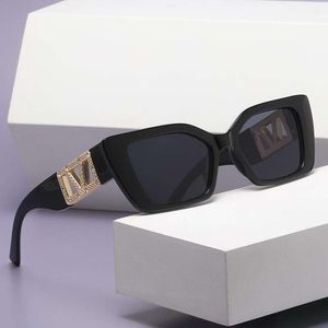 Gafas de sol de diseñador KILA Protector solar de moda para mujeres, ojos de gato de alto grado con gafas de sol en forma de V de diamante para hombres