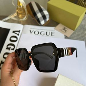 Designer zonnebrillen luxe zonnebril persoonlijkheid UV-bestendig populaire mannen vrouwen Goggle voor vrouwen brillen frame Vintage Metal Su2205