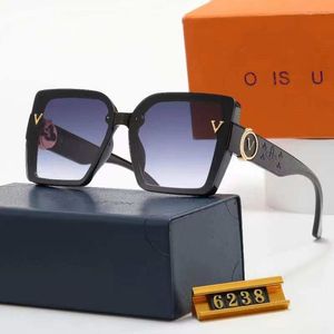 Lunettes de soleil de designer Hommes et femmes Lunettes de soleil universelles Cadre géométrique Coucher de soleil Couleur Lentille Louiseities Viutonities Lunettes de soleil en métal creux sculpté avec boîte 6238