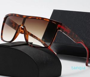Lunettes de soleil designer Men Eyeglasse en extérieur Nuances Fashion Classic Lady Sun Glasses For Women