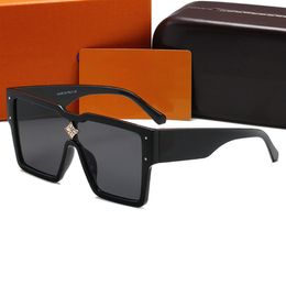 Designer-Sonnenbrille für Herren und Damen, Luxus-Sonnenbrille, neueste Mode, Outdoor-Strand-Sonnenbrille für Mann und Frau, Mischungsfarbe, optionale Designer-Brille