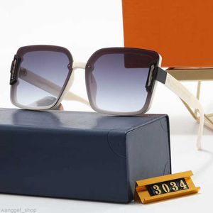 Lunettes de soleil design mens Fashion Brand 3034 Full Frame Mixed Color Designer Square Eyewear Retro Classic High Quality Woman glasses With box glass