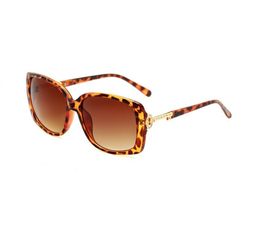 lunettes de soleil designer lunettes de soleil pour hommes lunettes de soleil pour femmes lunettes de soleil porte-clés 4043 mode ultra-légère lunettes de soleil classiques marque de luxe lunettes de soleil pour femmes
