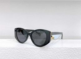 Lunettes de soleil designer Nouvelles lunettes de soleil de la famille Miao populaires sur le net même smu 03w plaque personnalisée chat oeil mode de mode de mode photo