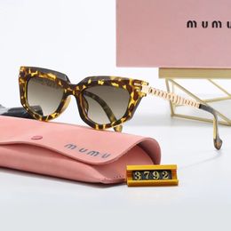 Gafas de sol de diseño protección gafas de moda mesa gafas MM para mujeres adecuadas para todos los jóvenes usan gafas de sol de diseñador mujeres con caja
