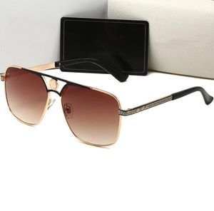 Lunettes de soleil de designer sans monture diamant coupe lunettes corne de buffle monture en bois lentille marron mode ins net rouge mêmes hommes et femmes vintage en gros avec boîte carti A36