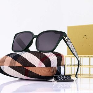 Gafas de sol de diseñador S 20 Trendy Dual Color Polarized Toad Mirror Gafas de moda para mujer burburriness burberriness burberriness I2NF